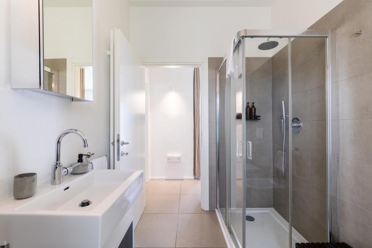 Carly'S Rooms Torbole Sul Garda Luaran gambar